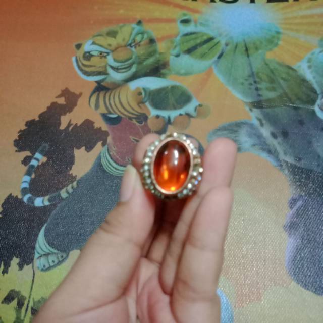 Cincin batu paparaca