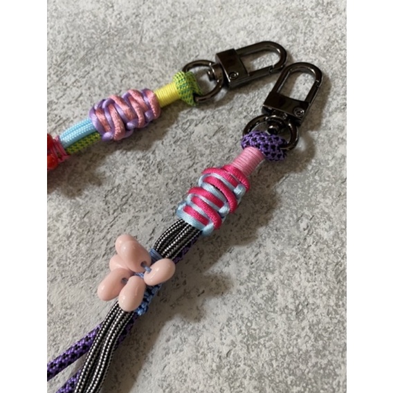 Keychain Gantungan Kunci Bulu Tali Paracord