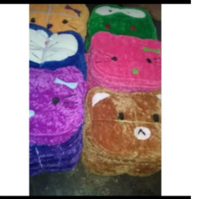 Keset Kaki Bulu Karakter