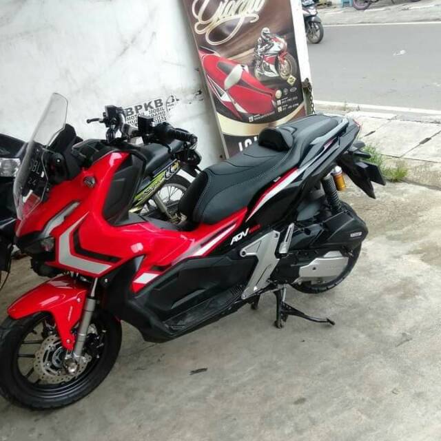 Cover kulit jok custom Honda ADV 150 aksesoris motor kulit jok