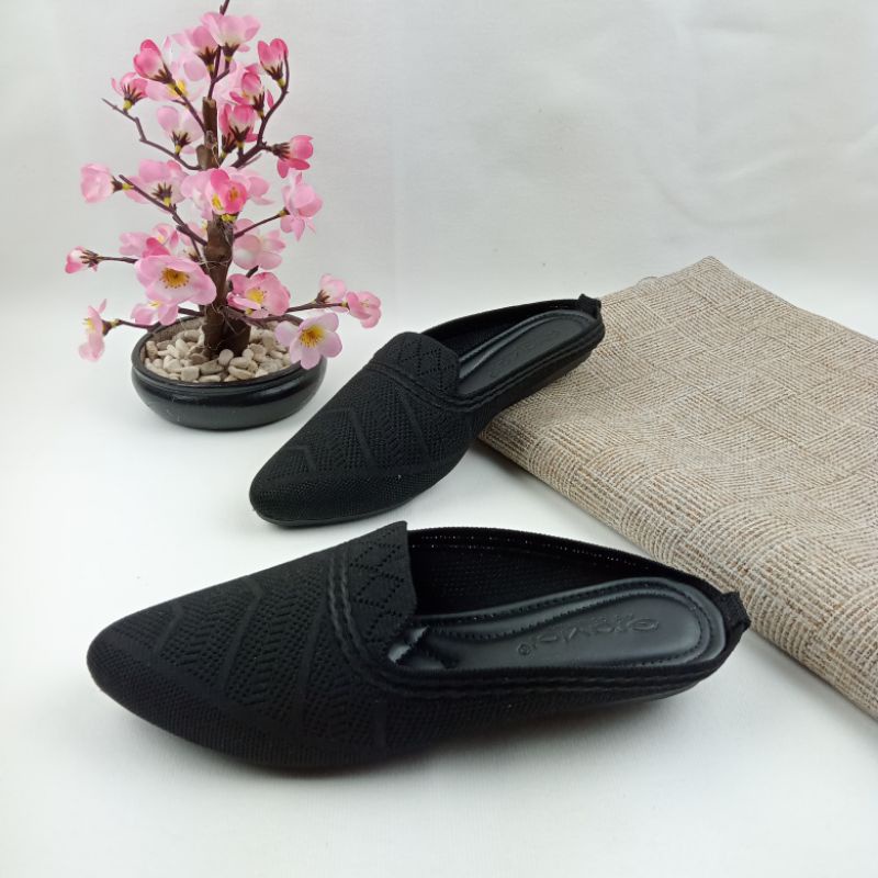 Sendal Terbaru Wanita BALILAH SHOP / Sendal Flat Wanita / Slip On Sendal Mules Wanita ( BAPAU) JEA 89 / SELOP RAJUT IMPORT