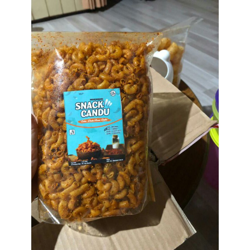 

SNACK CANDU MAKARONI BELING MAKARONI BANTAT RASA ORIGINAL & PEDAS DAUN JERUK KEMASAN JUMBO 1KG HARGA HEMAT