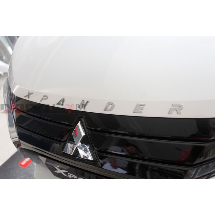 Engine Hood Emblem XPANDER Chrome Tulisan Xpander