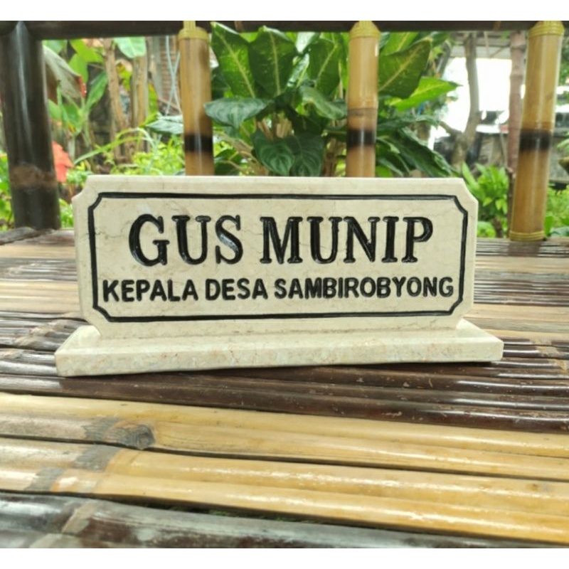 

Papan Nama Marmer