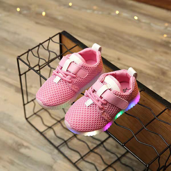 Sepatu Sport LED Anak Laki-laki / Perempuan Soft Breathable