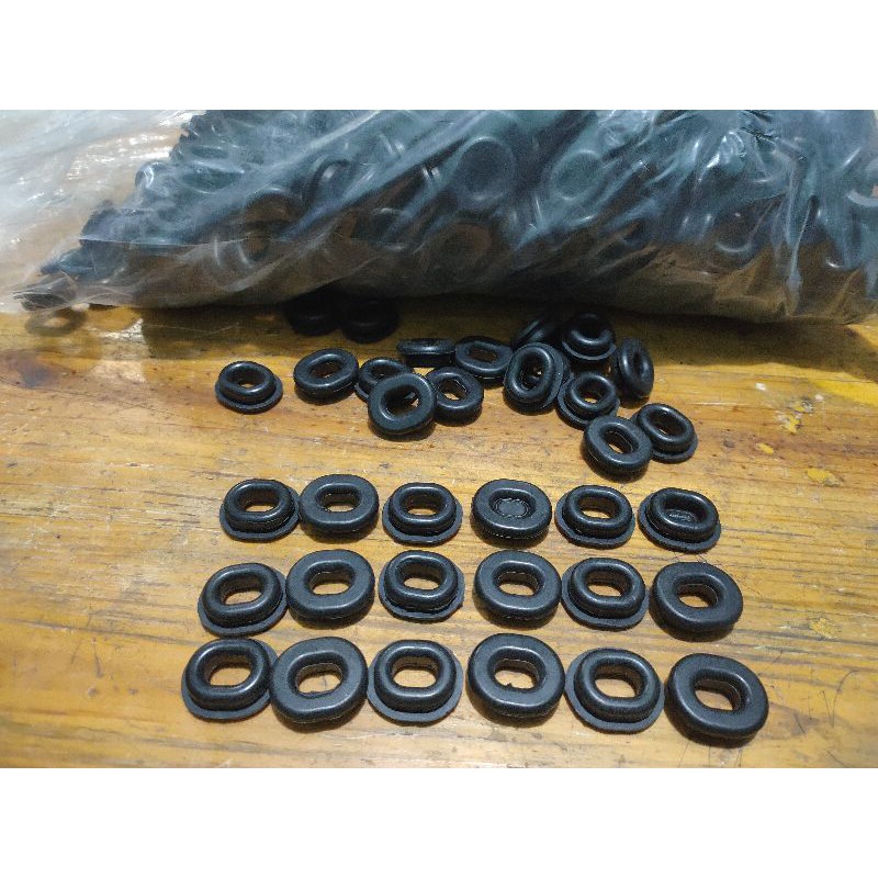 KARET BODI BODY GROMET COVER BODY OVAL VEGA R. JUPITER Z FI. BYSON.R15. R25