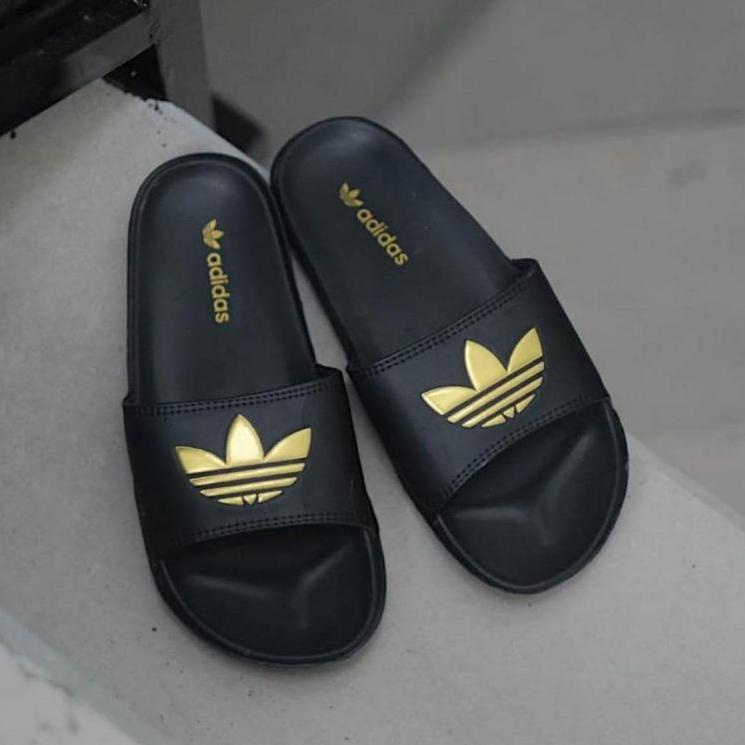 Terbaru.. Sandal Selop Pria Casual Adidas Adilette Comfort Black 100% Original