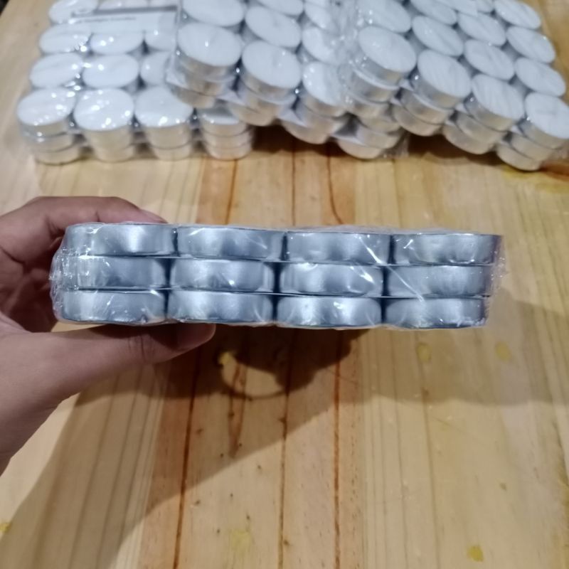 Tealight candle / lilin kecil / lilin putih / lilin hiasan