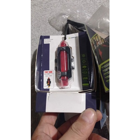 asesoris lampu belakang sepeda