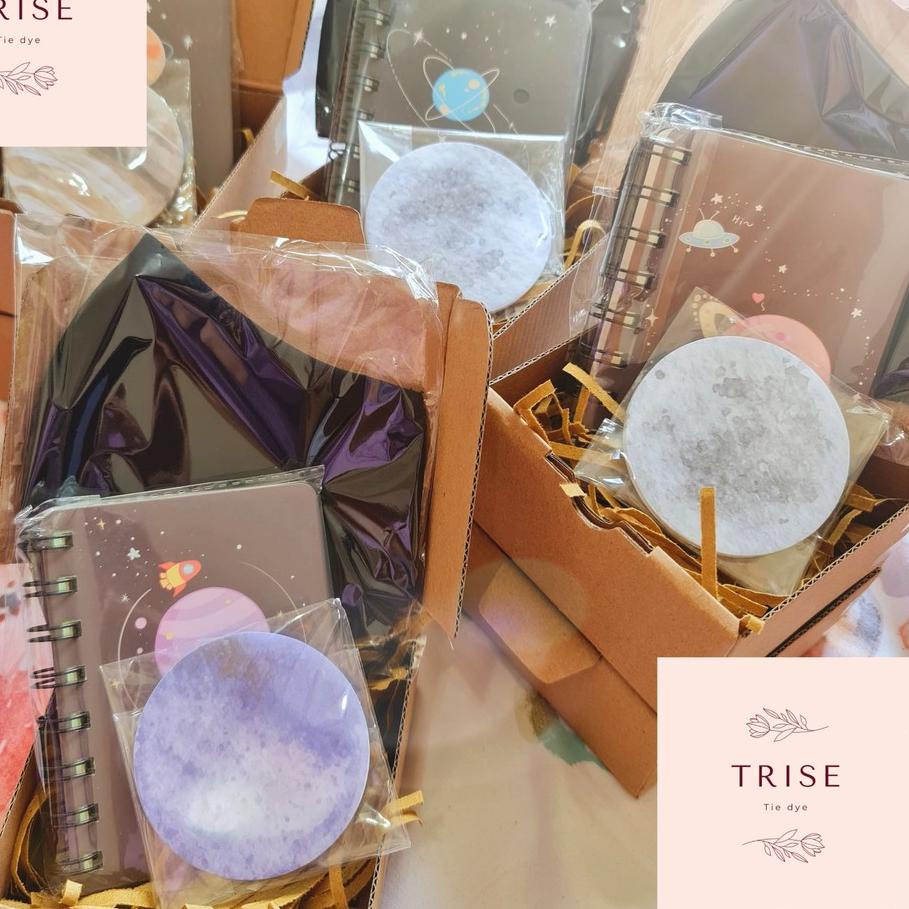 

モ Hampers Stationery/Journal Kit Mini/Kado Hadiah Souvenir Bingkisan Ulang Tahun Graduation Birthday