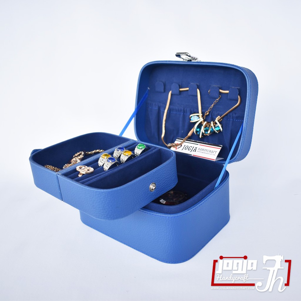 Jewellery Box With Traveller Case / Kotak Tempat Perhiasan dan Accesories Benheur