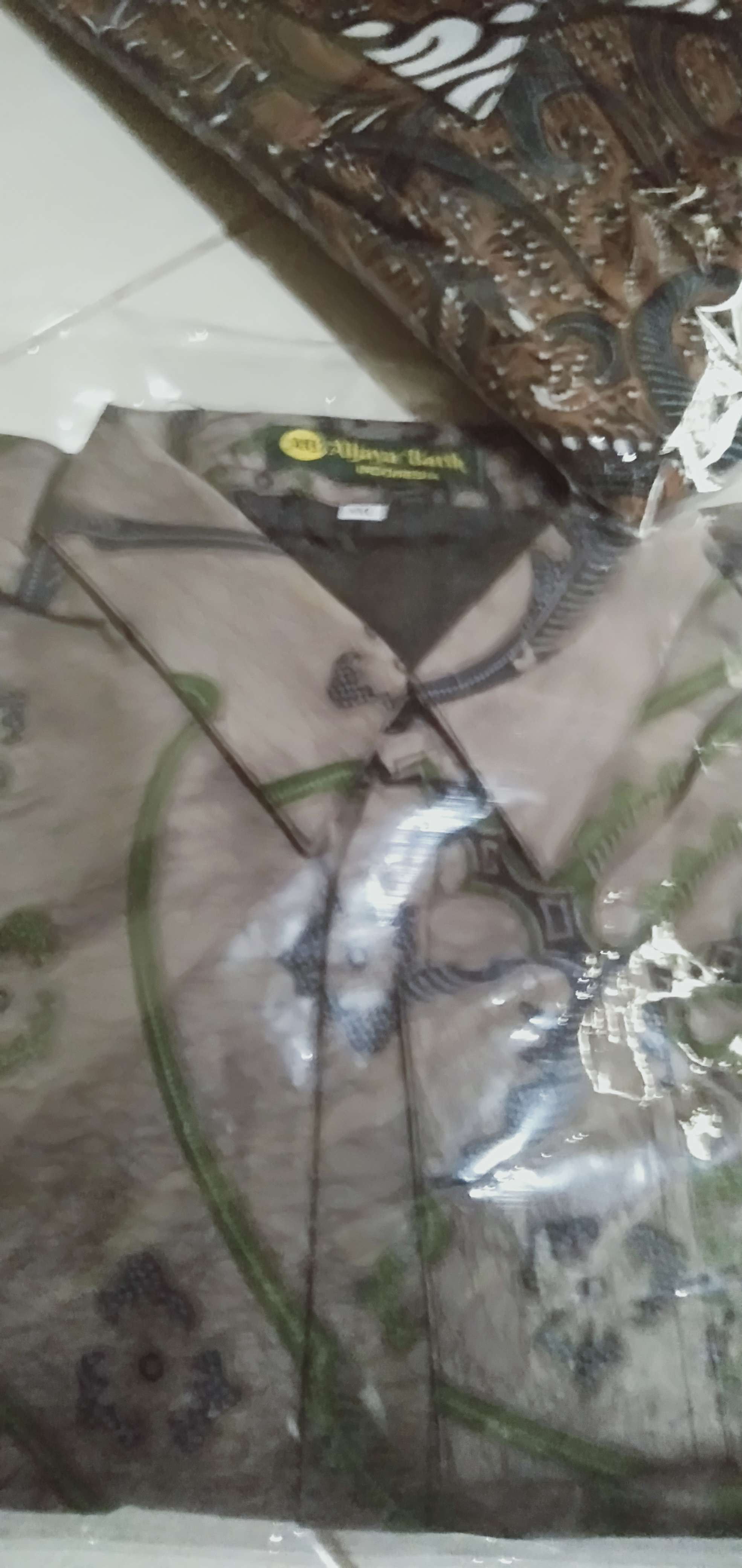 Pari Moca Kemeja Batik Pria Lengan Pendek Katun Halus Full Furing Batik Asmara