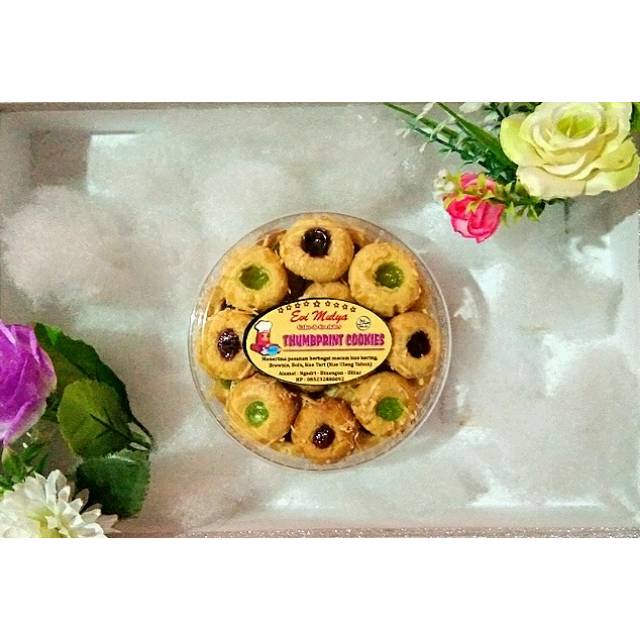 

KUE KERING Thumbhprint Cookies (kue cap jempol)