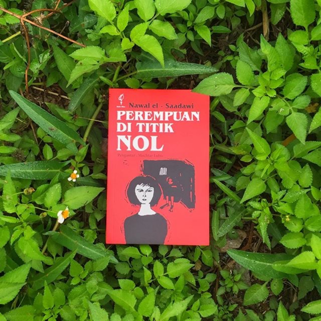 Buku Perempuan Di Titik Nol Original Shopee Indonesia