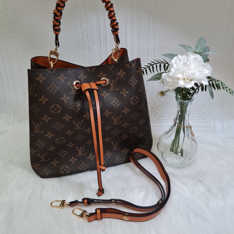 Sling bag Lv Coklat serut semi premium