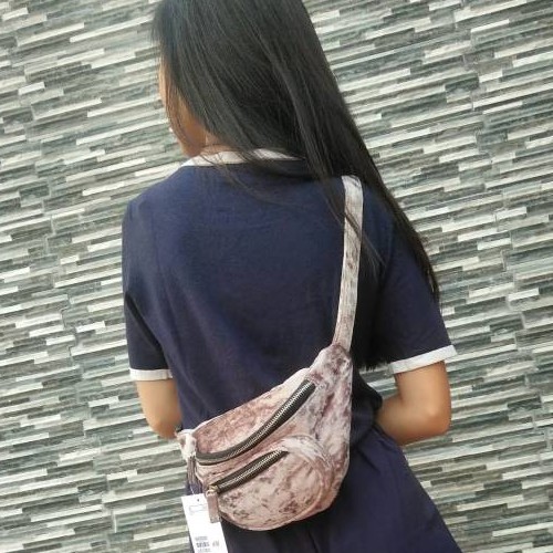 B4623 Waist Bag Tas Pinggang sepeda Belt Velvet Waistbag Beludru Bludru / tas pinggang sepeda