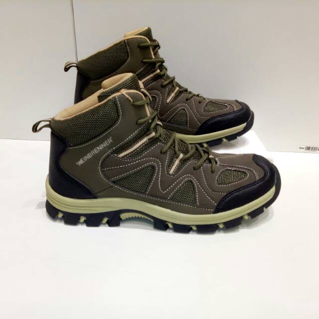 Sepatu cassual Pria Dewasa semi boots out doors,  original weinbrenner bata,  kokoh bahan sintetis.