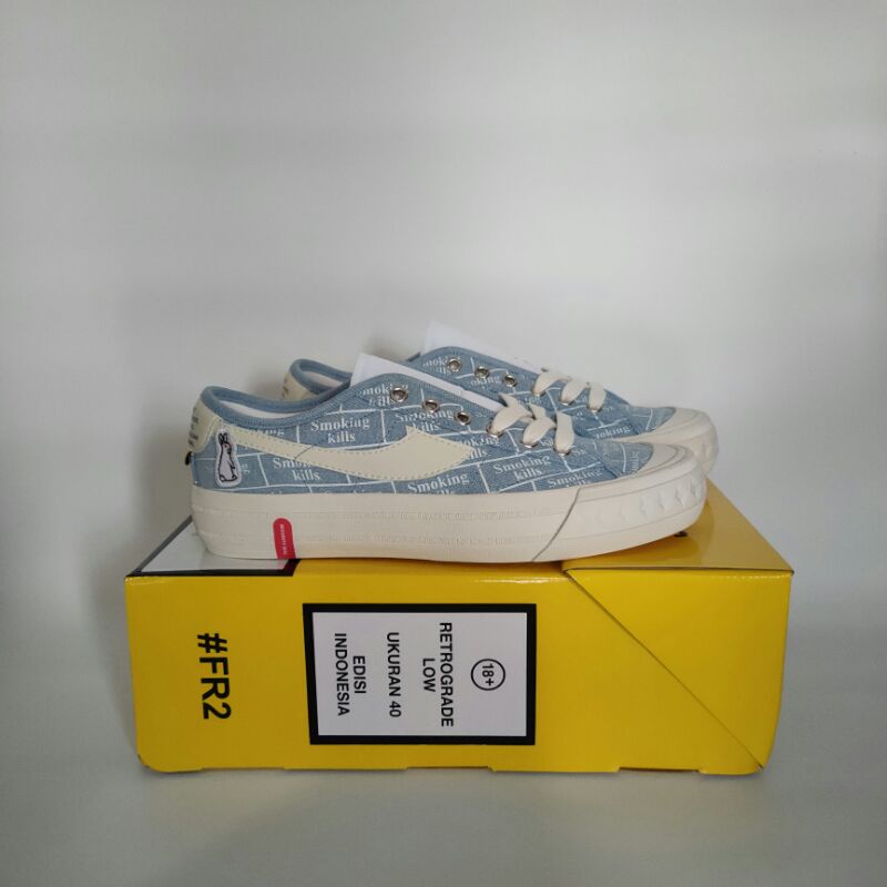 Compass Retrograde Low Smoking Kills - Size 40