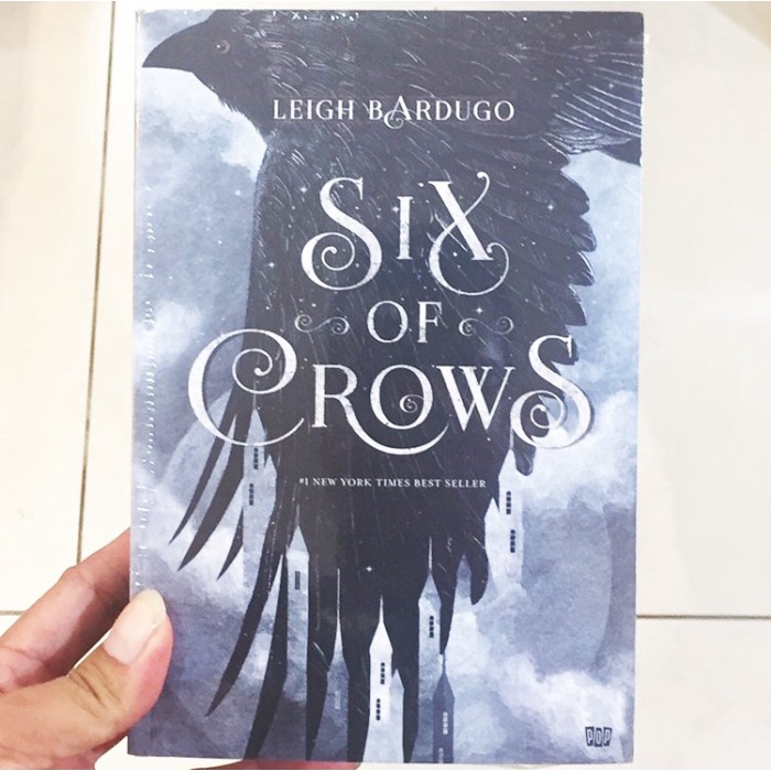 

HOT SALE!!! NOVEL SIX OF CROWS , CROOKED KINGDOM RUIN RISING SHADOW AND BONE SIEGE TERMURAH