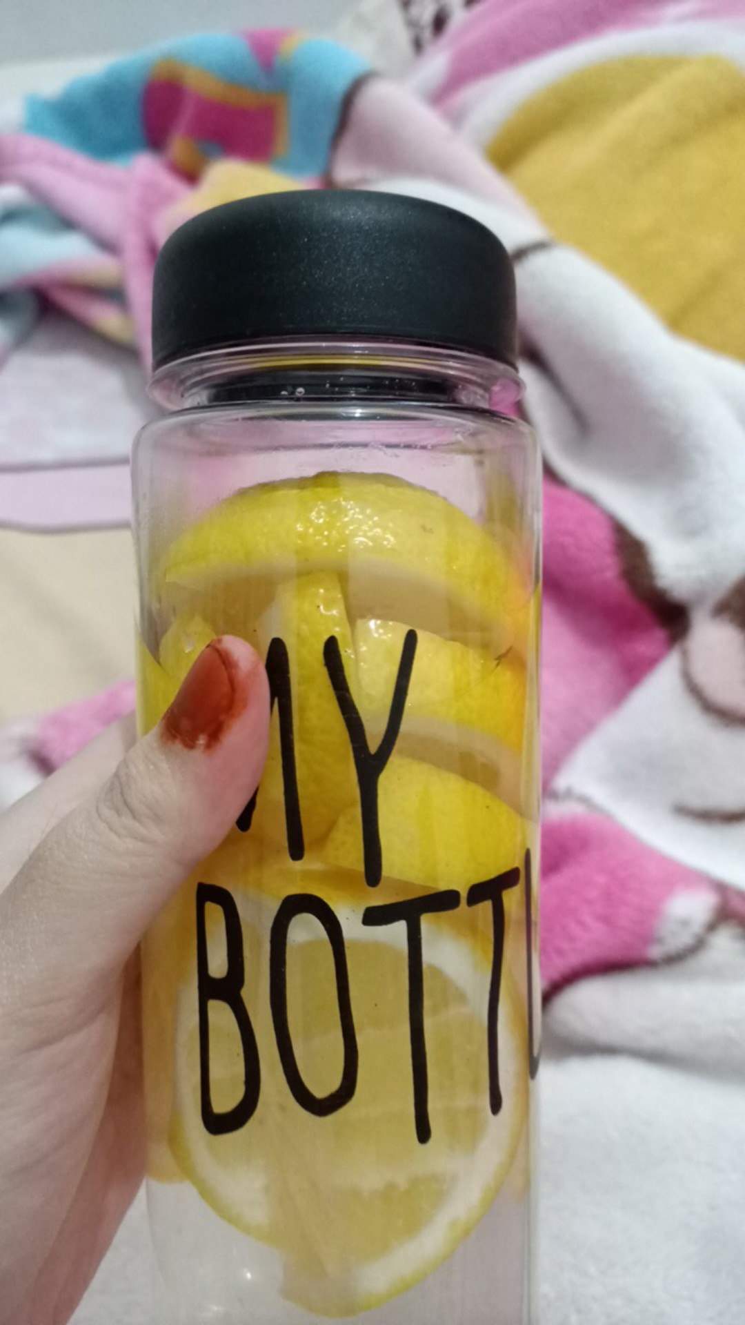 My Bottle Clear 545 Ml + Pouch Botol Minum Infused Water Kain Spandex Tebal Kuat Anti Air - Hitam