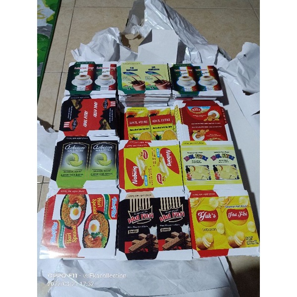 

Amplop lebaran motif Snack uk 5,5 x 11cm