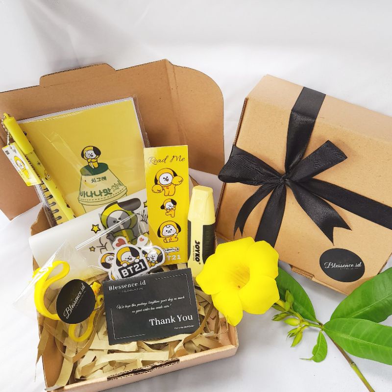 GIFT BOX CHIMMY BT21 BTS / HAMPERS / HADIAH KADO ULANG TAHUN / WISUDA KPOP