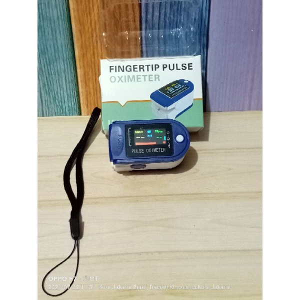 Fingertrip oxymeter oksigen / Oxymeter / Alat saturasi pengukur oksigen