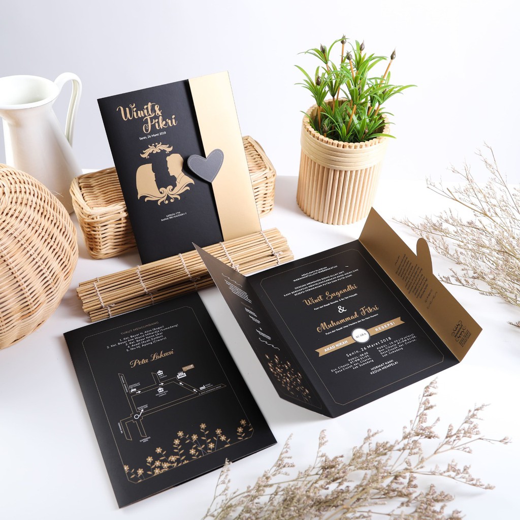 Undangan Softcover Lipat 3 Exclusive Black n Gold Shopee