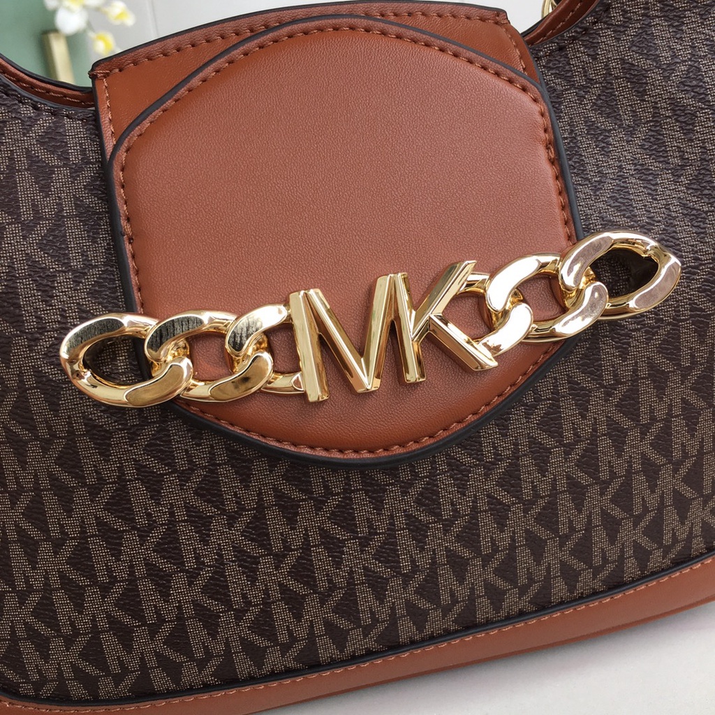 M-K Michael Kors   1011   Hally Small Presbyopia Shoulder Bag Underarm Bag Messenger Bag Handbag