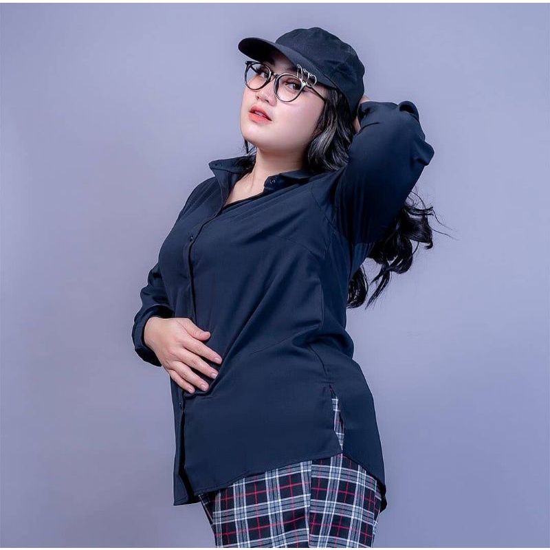 KEMEJA JUMBO POLOS KERJA WANITA LD 115 BASIC SHIRT