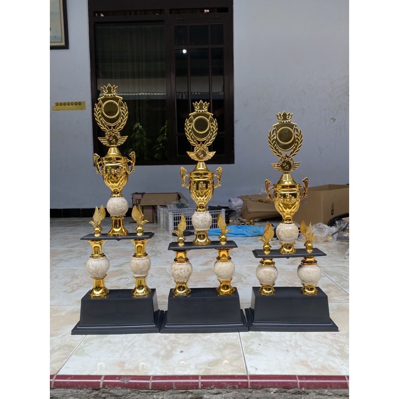 TROPHY KAKI 2 kecil