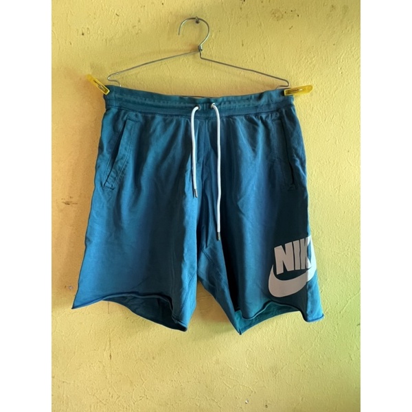 celana pendek nike second