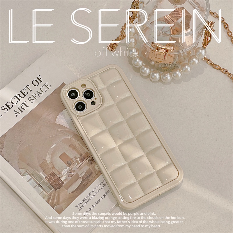 Case Pelindung Layar Bentuk Kotak 3D Warna Putih Krim Untuk iPhone 11 14 13 12 Pro X XR MAX XS