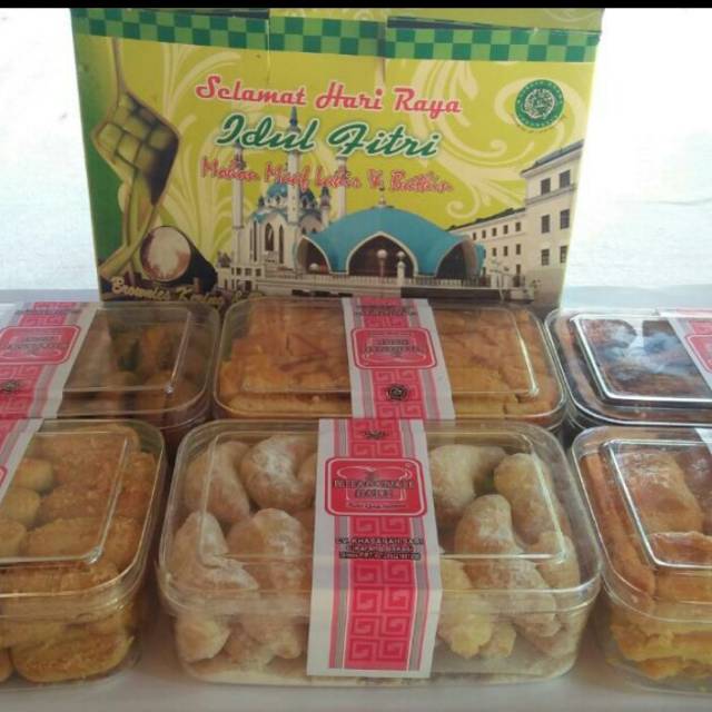 

Kue lebaran khasanah sari