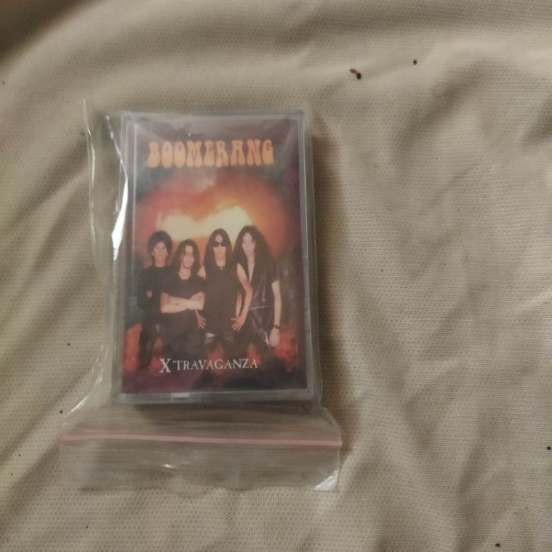 kaset boomerang