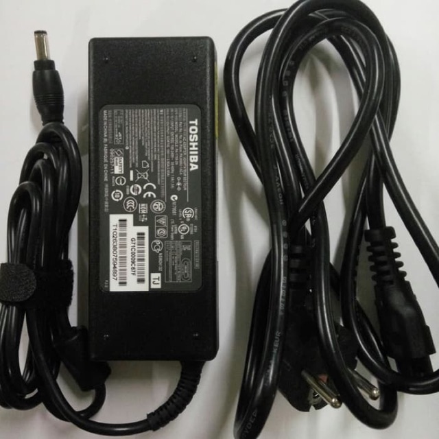 ADAPTOR TOSHIBA 19V - 3.95A CHARGER LAPTOP M640 M645 M640 L310 CASSAN