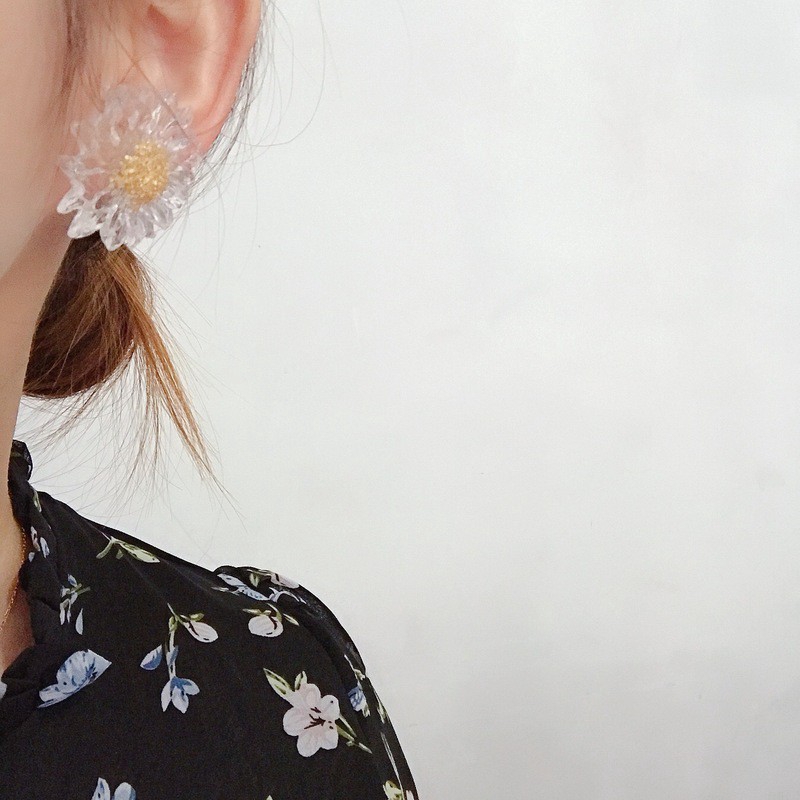 [Bayar di tempat] Korean S925 Sweet Cute Girl Daisy Flower Stud Earring-4