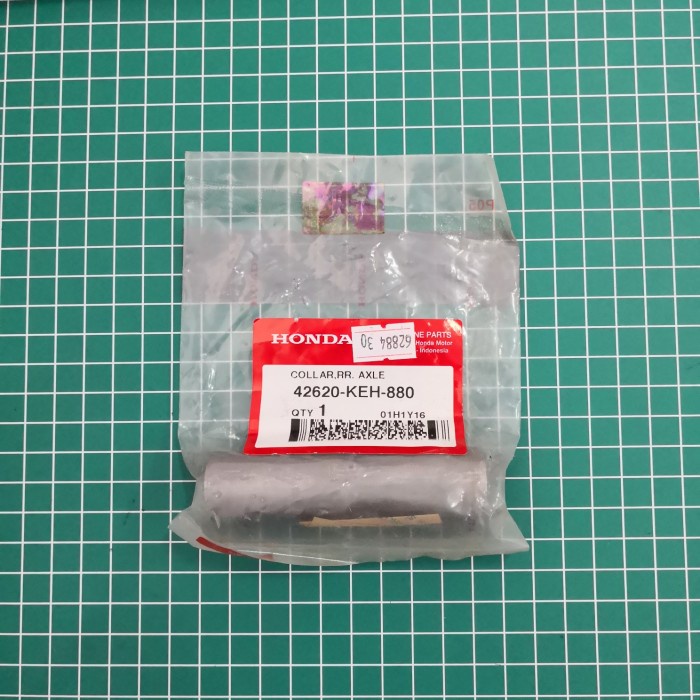 Collar rear axle / Bos laker roda belakang Megapro 42620-KEH-880