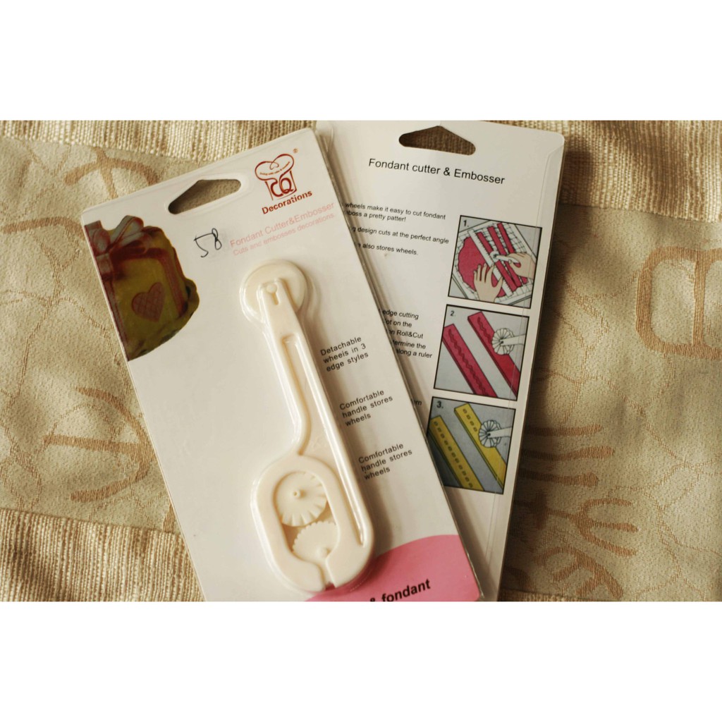 

Fondant Embosser / Pie Cutter Simple