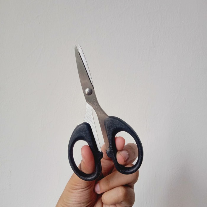 

Gunting Kecil Joyko SC-828
