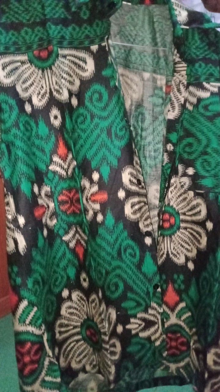 Baju Batik Hijau Ketjubung