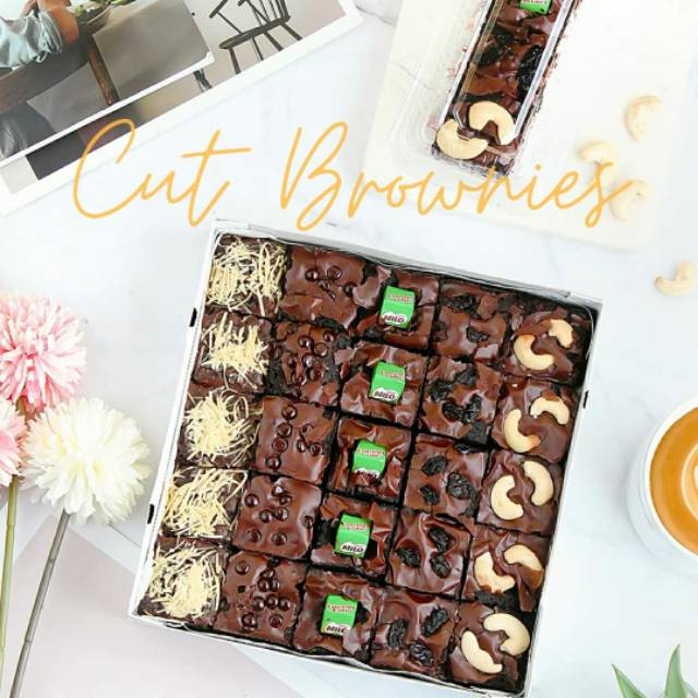 

Brownies potong / fudgy brownies / cut brownies / brownies toping