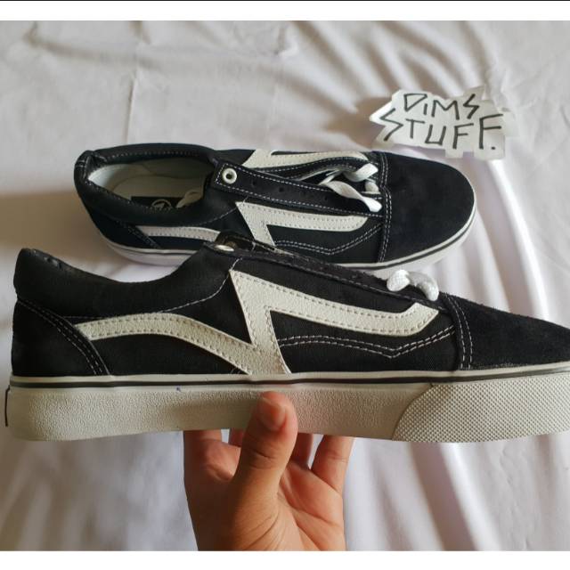 Losing Grip Shoes Classic