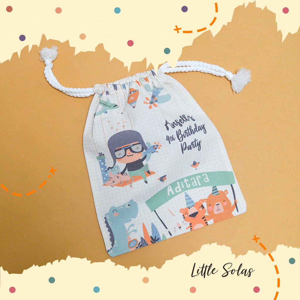 

Custom Pouch Serut Souvenir Ulang Tahun