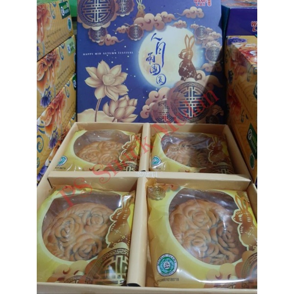 

Kue Bulan / Mooncake HALAL WANGLAI Kacang Hijau/Kacang Hitam isi 4pcs