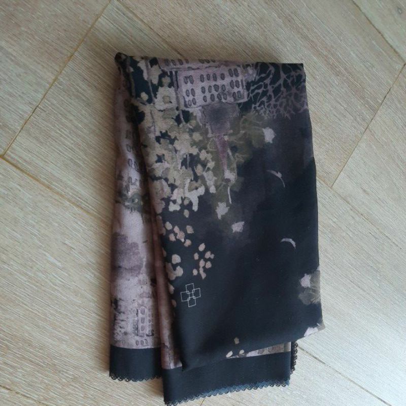 PL Buttonscarves New York Series 1