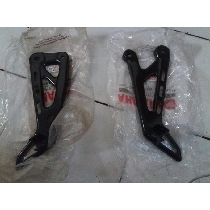 breaket dudukan footstep belakang rxking rx king new ori ygp set 2bj harapan44 dijamin