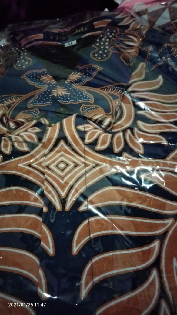 Batik Solo Kemeja Batik Solo Lengan Panjang Lapis Furing Mahogra Rajasakti Wedanta Pinus Permata