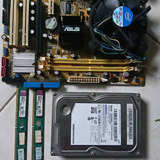 Paketan mobo Intel, procesor core2duo, ram 2gb,HDD 160gb