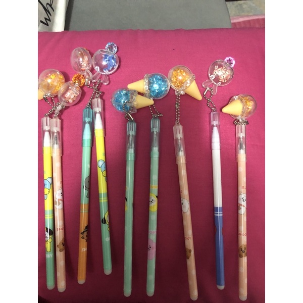 

pulpen bt21 kartun